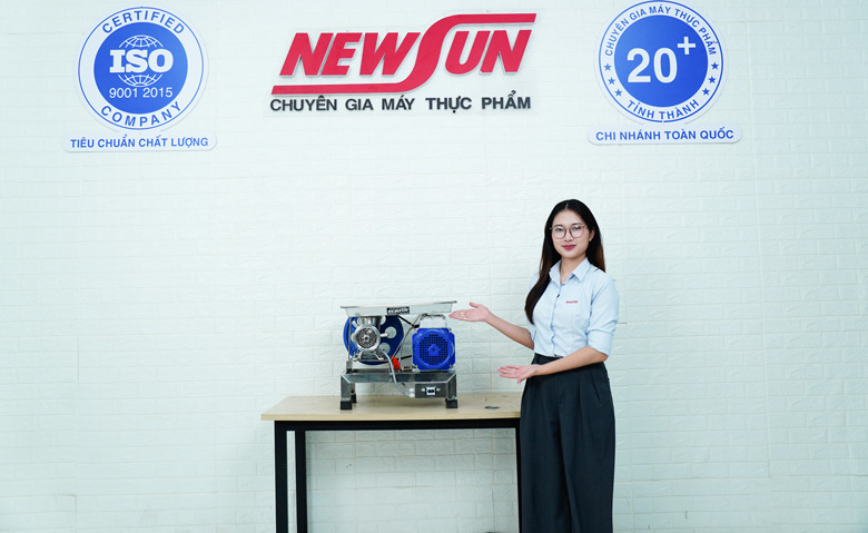 Hình ảnh thực tế máy xay đùn thịt công nghiệp 3kW