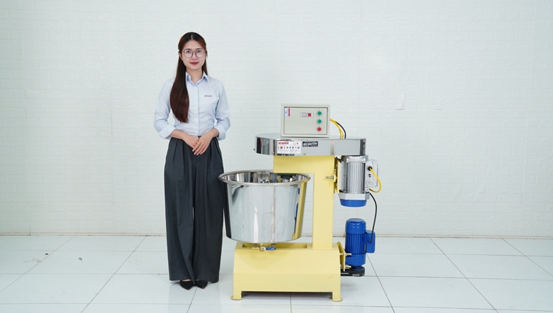 Thực tế máy trộn bột mì khung sắt phun sơn mẫu mới Thực tế máy trộn bột mì khung sắt phun sơn mẫu mới