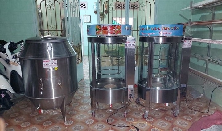 Giao hàng lò quay gà vịt năng suất 24 con cho khách 