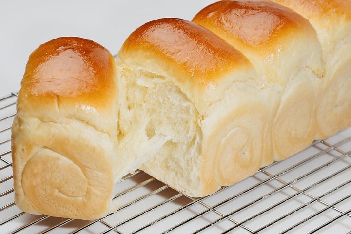 Cách làm bánh mì Hokkaido sữa mềm, bông xốp chuẩn vị