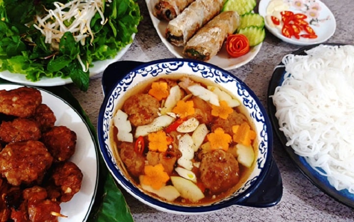 Cách làm bún chả Hà Nội chuẩn vị ít người biết