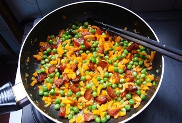 Xào nguyên liệu Xào nguyên liệu
