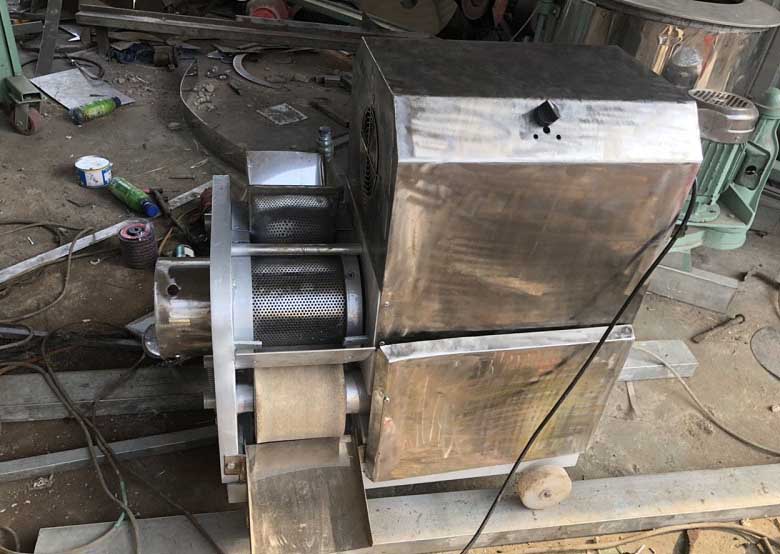 Mua máy tách xương cá thanh lý - Tiết kiệm hay lãng phí?