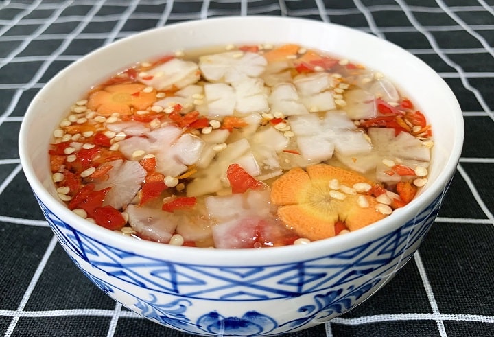 Thực hiện làm nước chấm