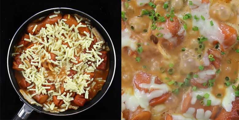 Phủ phô mai sợi đun đậy vung 5-7 phút