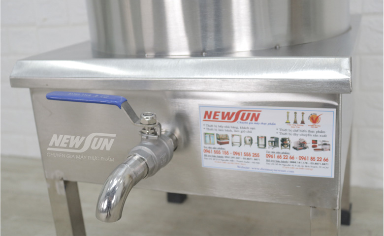 Không lấy nước qua van xả khi nồi đang hoạt động