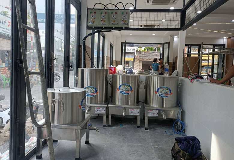 Lựa chọn bộ nồi nấu phở bằng điện cho quán bún phở Lựa chọn bộ nồi nấu phở bằng điện cho quán bún phở
