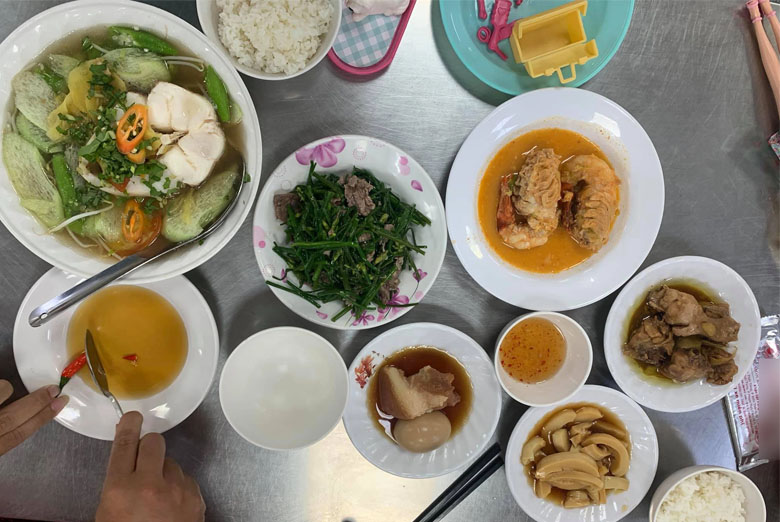 Kinh nghiệm mở quán ăn bình dân đông khách Kinh nghiệm mở quán ăn bình dân đông khách