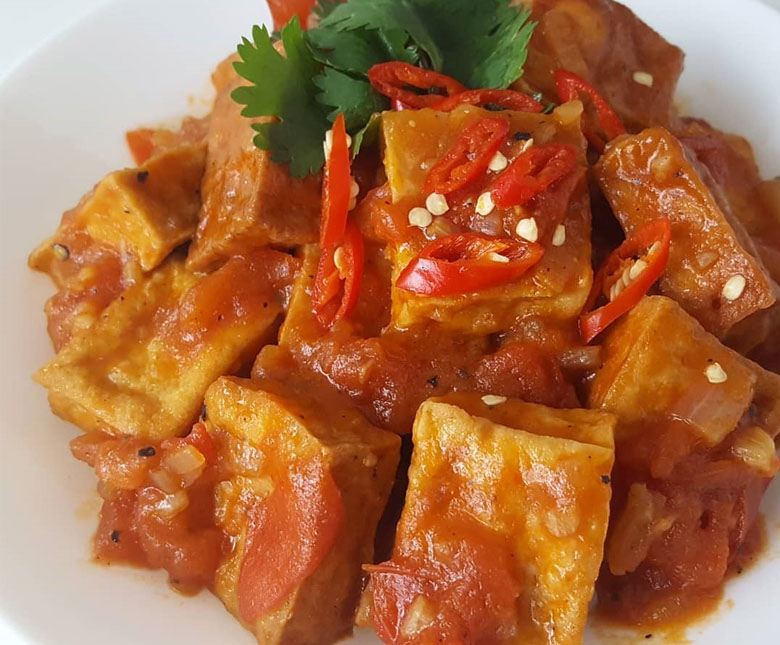 Thực đơn quán cơm trưa văn phòng: Đậu sốt cà chua