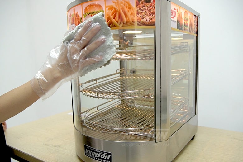 Lưu ý khi vận hành tủ trưng bày gà rán 1P kính cong Lưu ý khi vận hành tủ trưng bày gà rán 1P kính cong