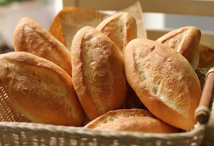 Cách trộn bột làm bánh mì Việt Nam