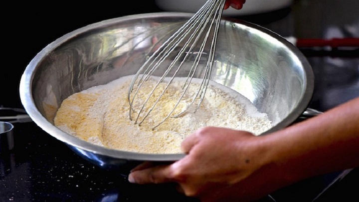 5 Cách trộn bột mì làm bánh được người dùng tìm kiếm nhiều nhất