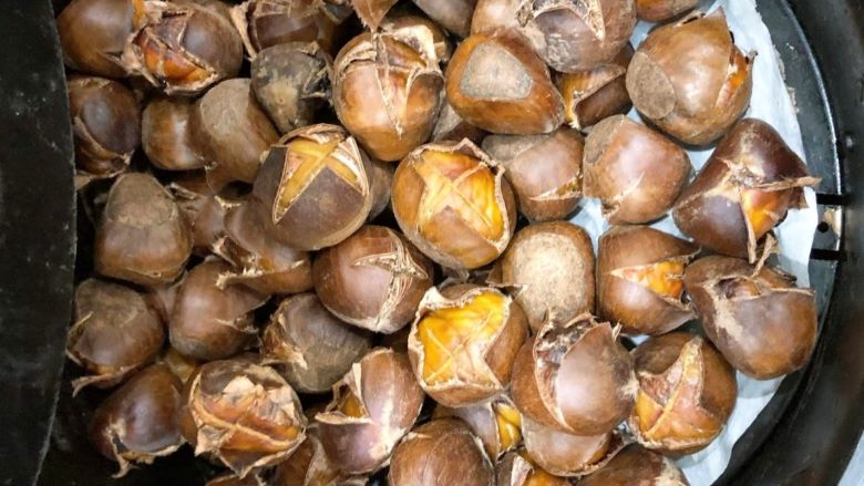 1. Cách sấy hạt dẻ