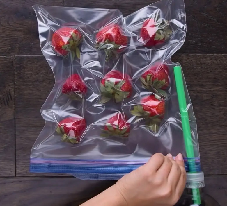 Tự hút chân không tại nhà bằng ống hút Tự hút chân không tại nhà bằng ống hút