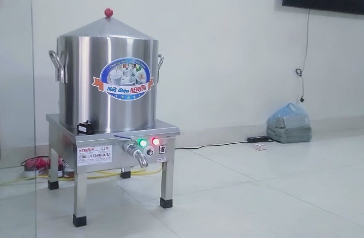 3. Top 3 - Nồi nấu xôi bằng điện 5kg
