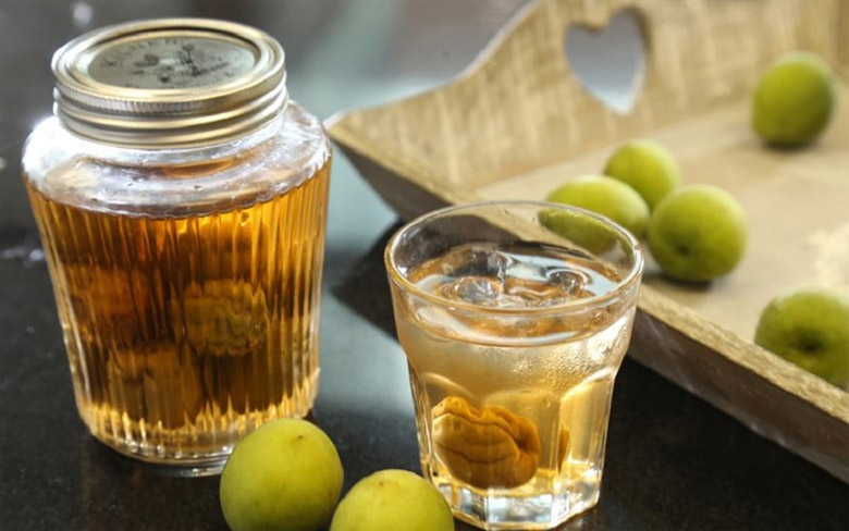 Công dụng và cách ngâm rượu mơ Công dụng và cách ngâm rượu mơ