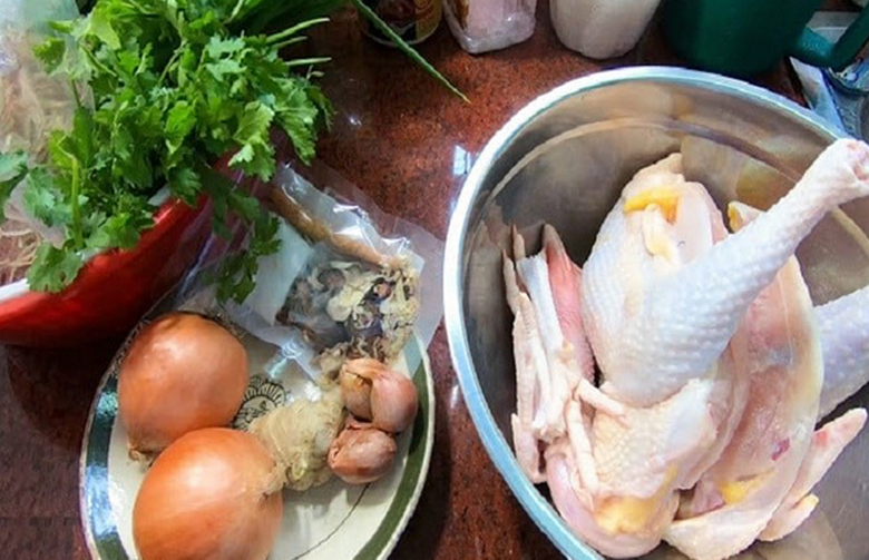 cách nấu nước phở gà ngon