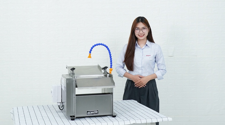 Thực tế máy lột da mực NSF-300 NEWSUN Thực tế máy lột da mực NSF-300 NEWSUN