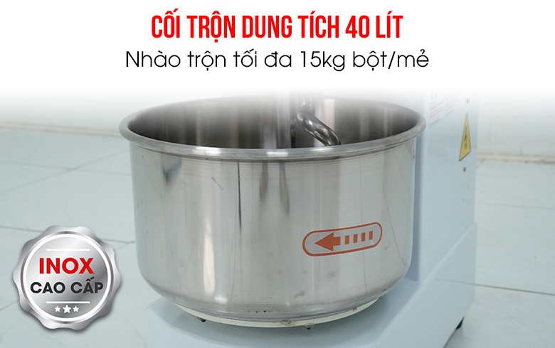 Dung tích lớn giúp trộn được nhiều bột hơn