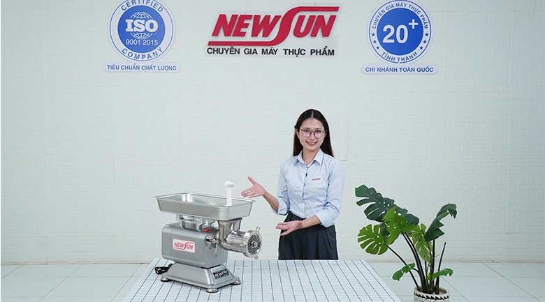 Kiểu dáng nhỏ gọn, phù hợp đặt bàn sử dụng Kiểu dáng nhỏ gọn, phù hợp đặt bàn sử dụng