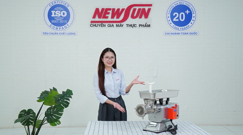 Kiểu dáng nhỏ gọn, phù hợp đặt bàn sử dụng Kiểu dáng nhỏ gọn, phù hợp đặt bàn sử dụng