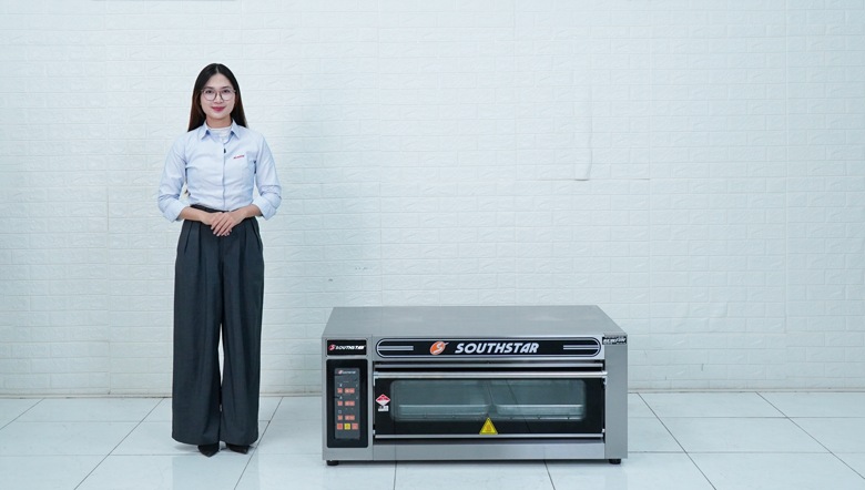 Thực tế mẫu lò nướng bánh Southstar điện tử 1 tầng 2 khay YXD-20CI