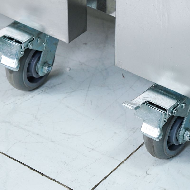 tu-nau-com-cong-nghiep-60-khay-2m60-dt-ava4