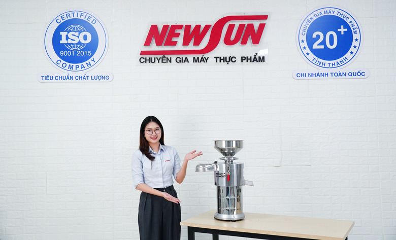 Máy xay đậu nành tách bã 45kg sở hữu thiết kế gọn gàng, không chiếm nhiều diện tích