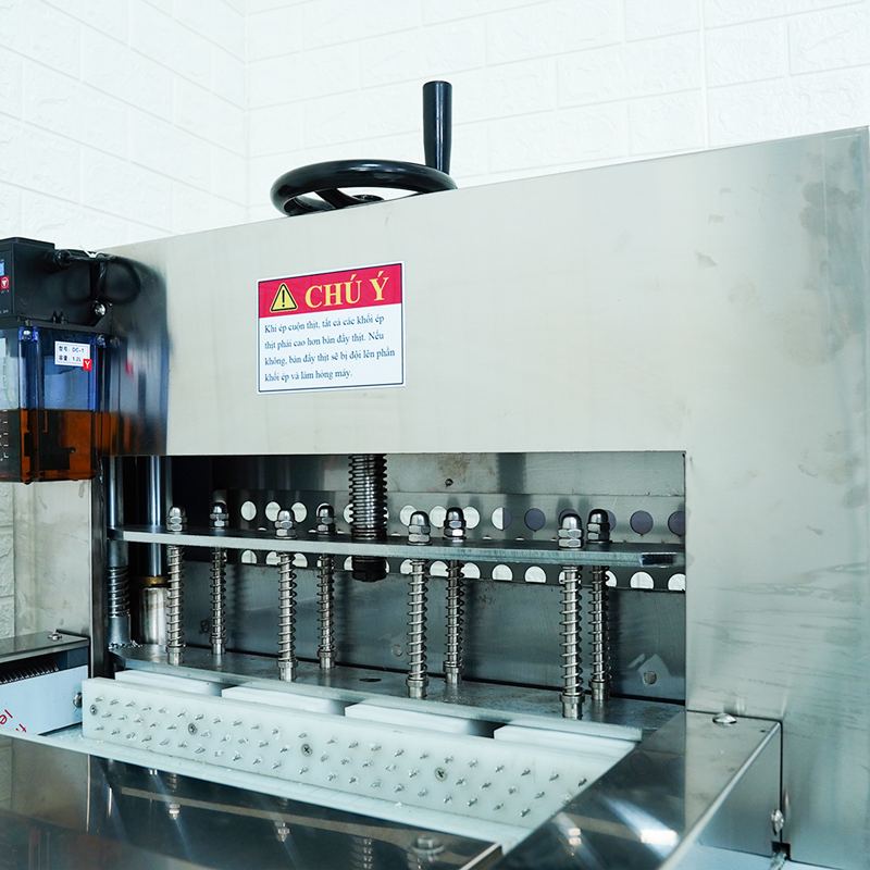 ava máy cắt thịt đông lạnh NS-CNC-4DTROLLS (4)
