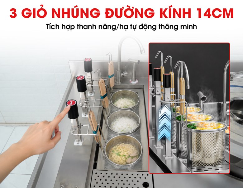 Bếp được trang bị 3 giỏ nhúng đường kính 14cm