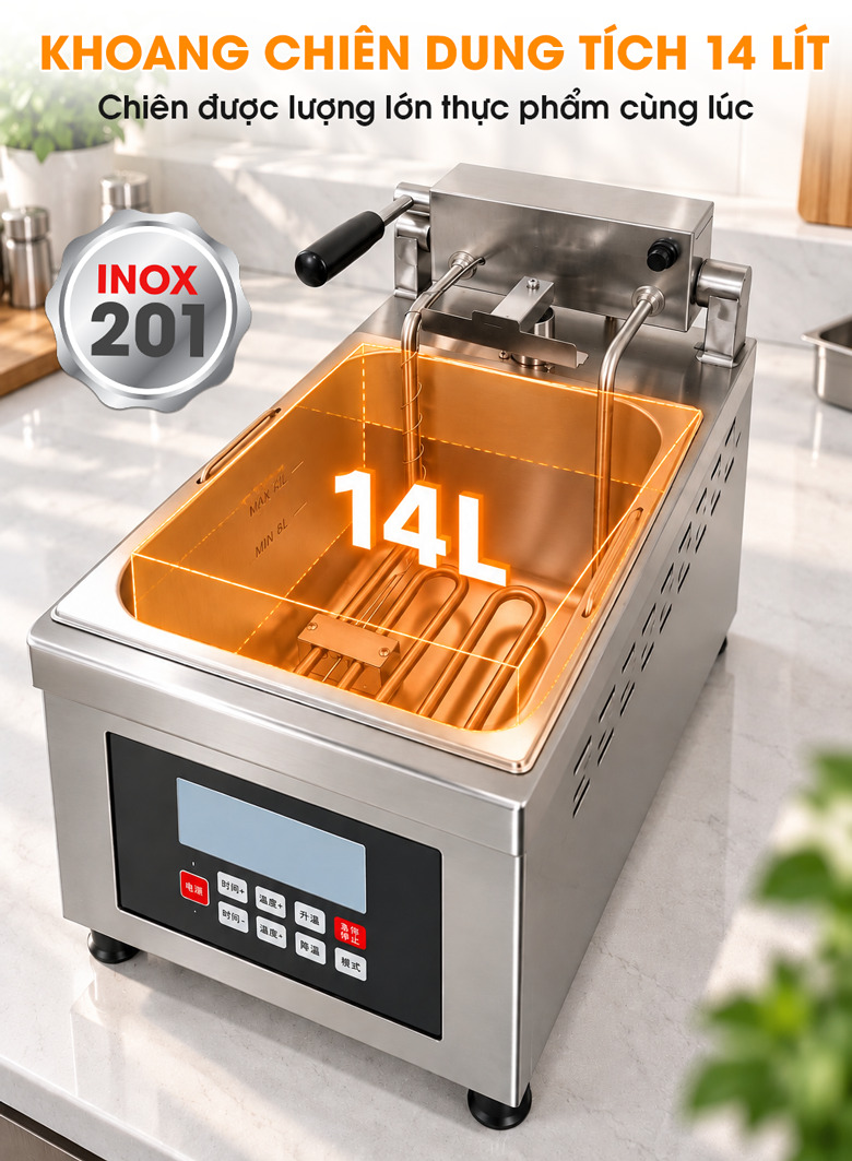 Khoang chiên dung tích 14 lít được làm từ inox cao cấp, bền bỉ 